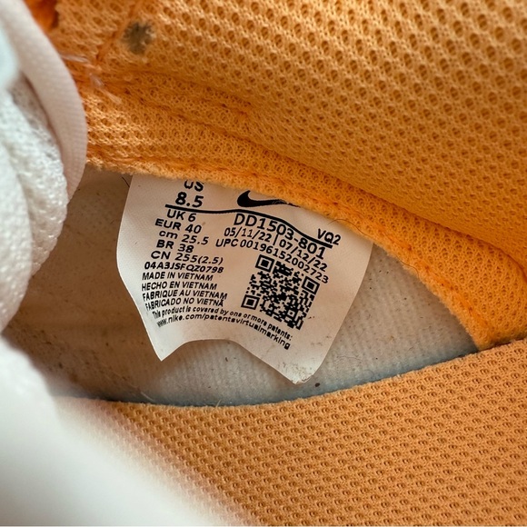 Nike Dunk Low Women’s vibrant Peach Cream White DD1503-801 Size 8.5 - Picture 13 of 16